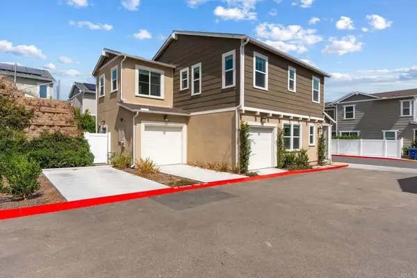1515 Wingwood Lane, Vista, CA 92083