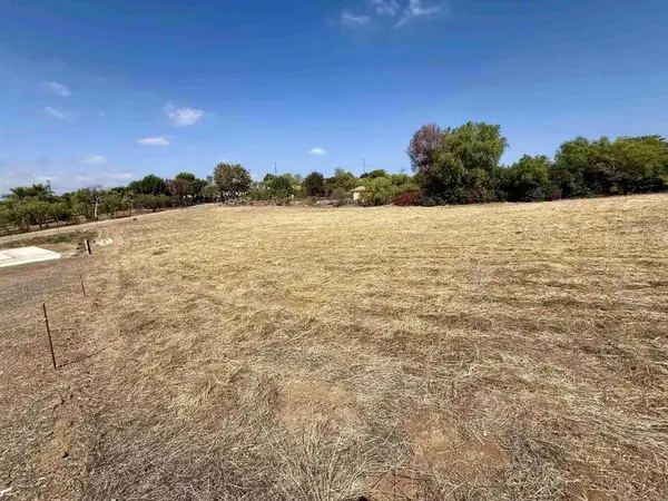 1916 Grey Rabbit Hollow, Fallbrook, CA 92028