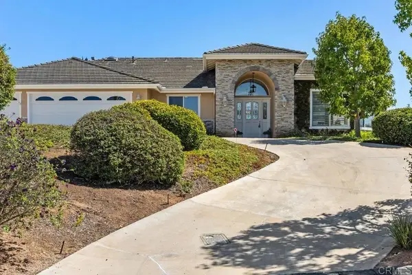 2286 Crest Hill Lane, Fallbrook, CA 92028