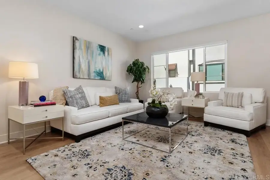 105 Kimberwick Court, Burbank, CA 91506 - #3