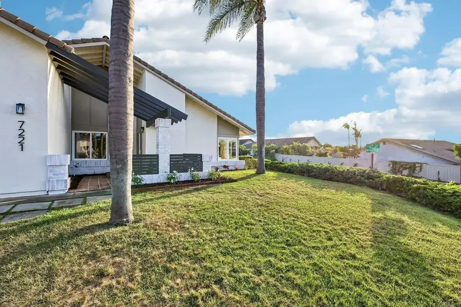 7221 Wisteria Way, Carlsbad, CA 92011 - #3