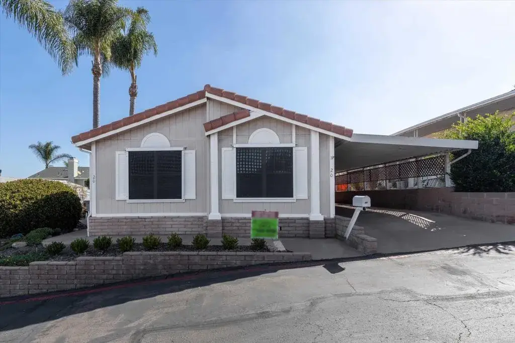 1333 Olive Ave #20, Vista, CA 92083 - #1