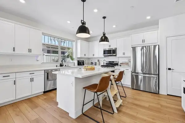 1705 Valley Oak Way, Oceanside, CA 92056