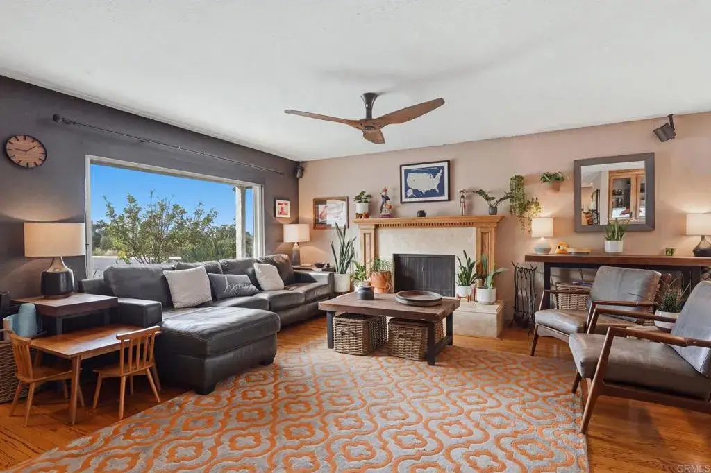 320 Apollo Drive, Vista, CA 92084 - #1