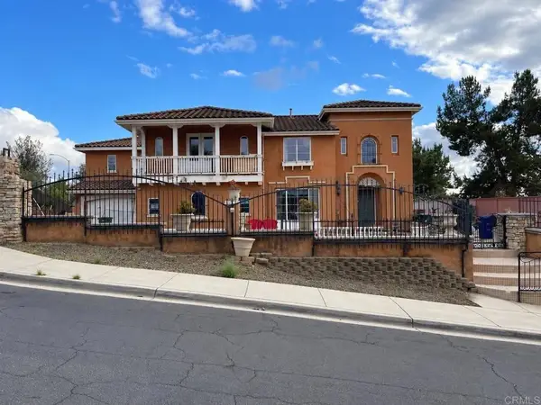 303 Amparo Drive, Escondido, CA 92025