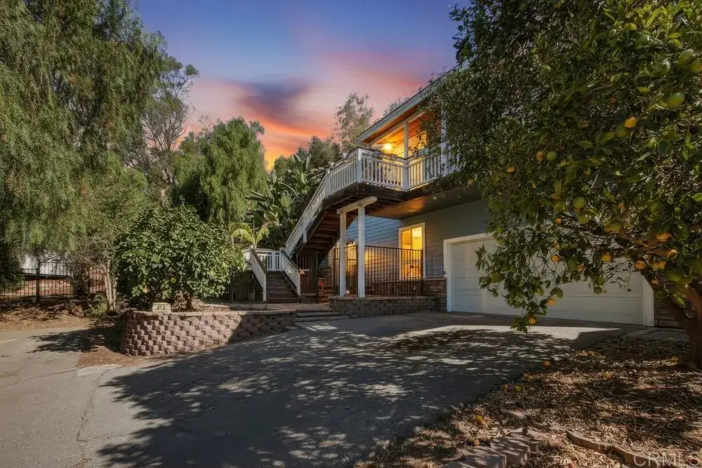 472 E Kalmia Street, Fallbrook, CA 92028 - #1