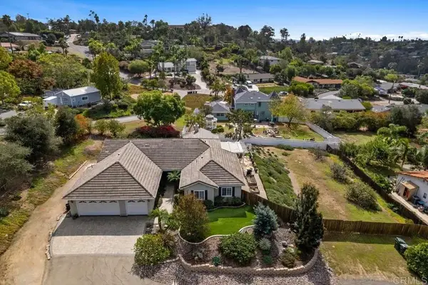 1198 Tres Ninos Corte, Vista, CA 92084