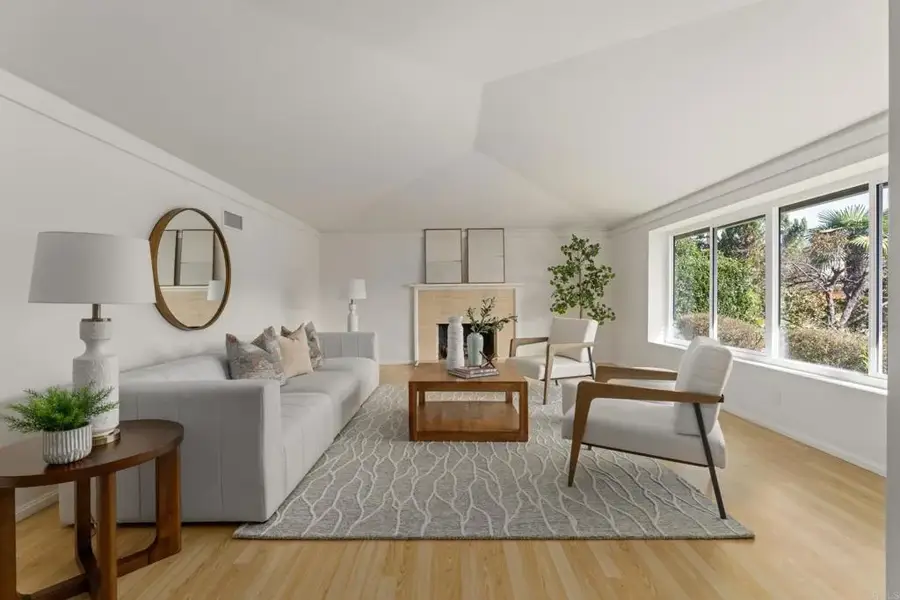 8720 Nottingham Place, La Jolla, CA 92037 - #3