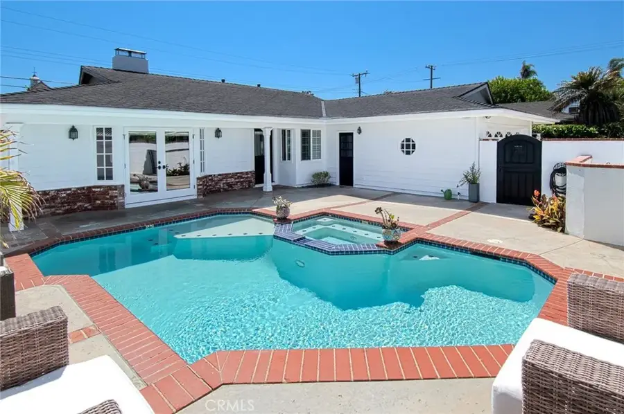 411 Lenwood Drive, Costa Mesa, CA 92627 - Image #2