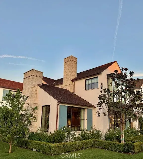 2571 Vista, Newport Beach, CA 92663