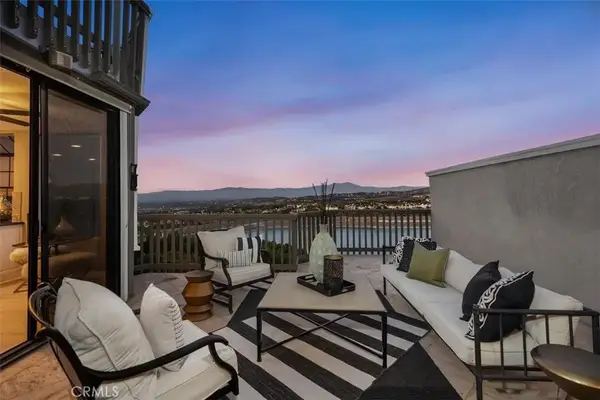 26 Coventry #25, Newport Beach, CA 92660