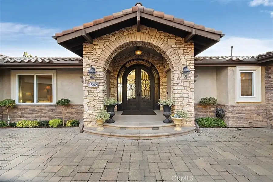 1542 La Loma, North Tustin, CA 92705 - #2