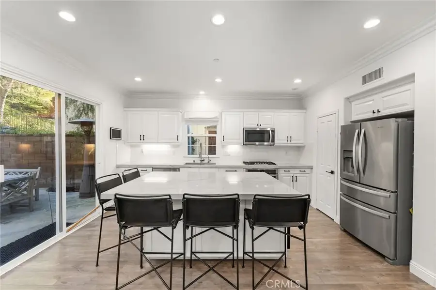 10 Bower Tree, Irvine, CA 92603 - Image #3