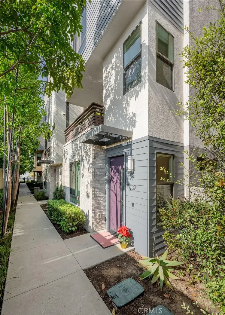 637 Cardiff Reef, Costa Mesa, CA 92627 - Image #2