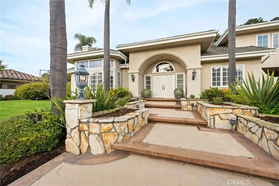 4 Huntington Court, Newport Beach, CA 92660 - #2