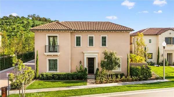 111 Winnett, Irvine, CA 92602