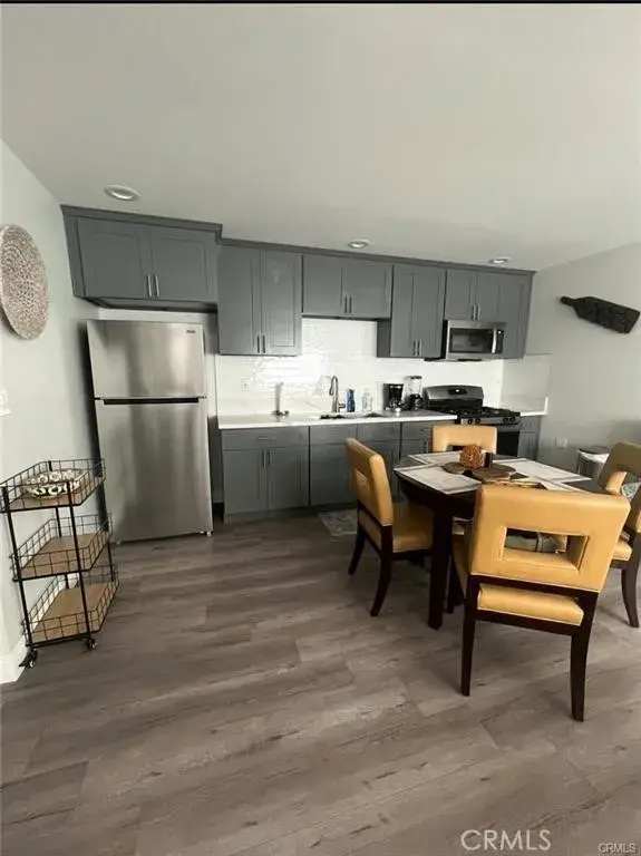 1303 W 109th, Los Angeles, CA 90044 - Image #2