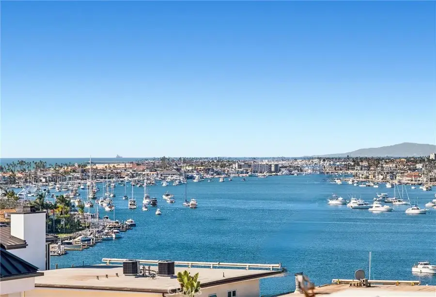 2520 Seaview Avenue, Corona Del Mar, CA 92625 - Image #3
