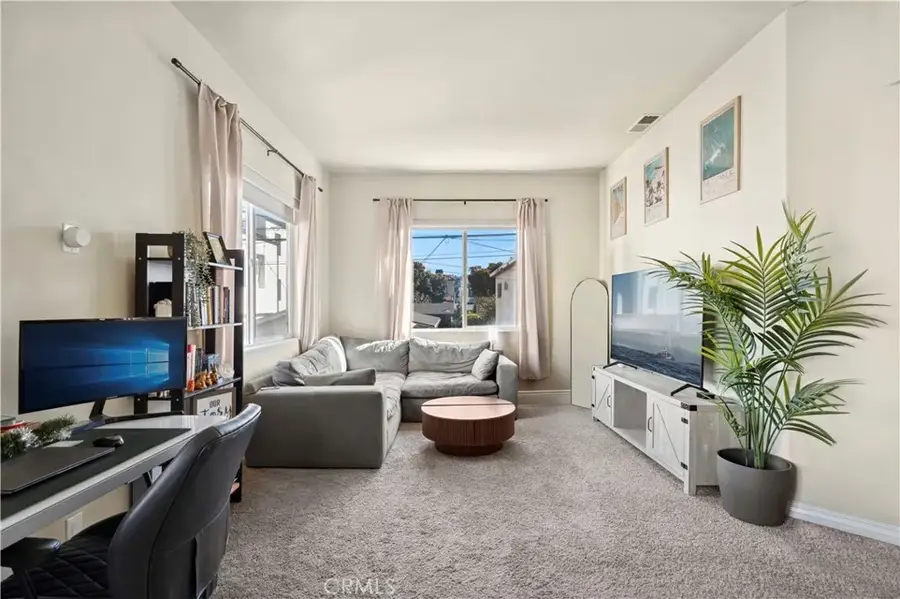 710 Marigold, Corona Del Mar, CA 92625 - Image #2