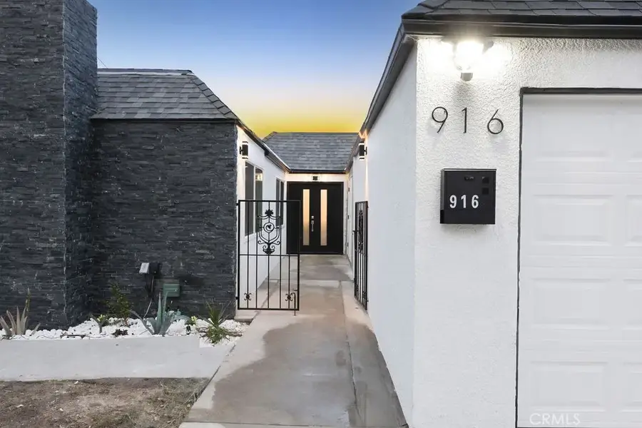 916 N West, Anaheim, CA 92801 - #2