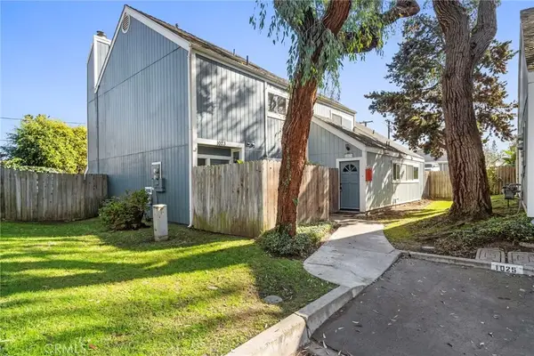 1025 Sea Breeze #11, Costa Mesa, CA 92627