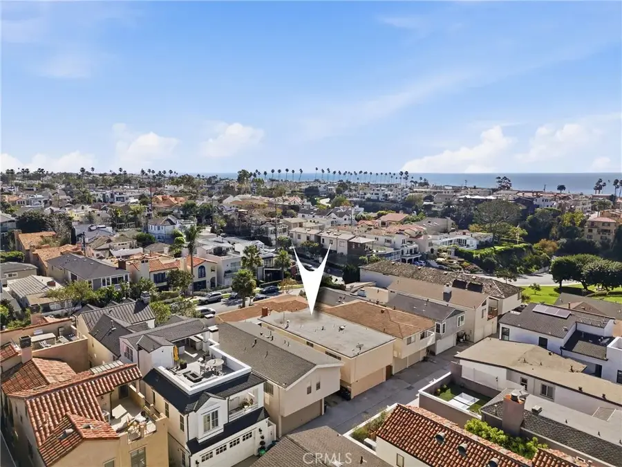 429 Carnation Avenue, Corona Del Mar, CA 92625 - Image #3