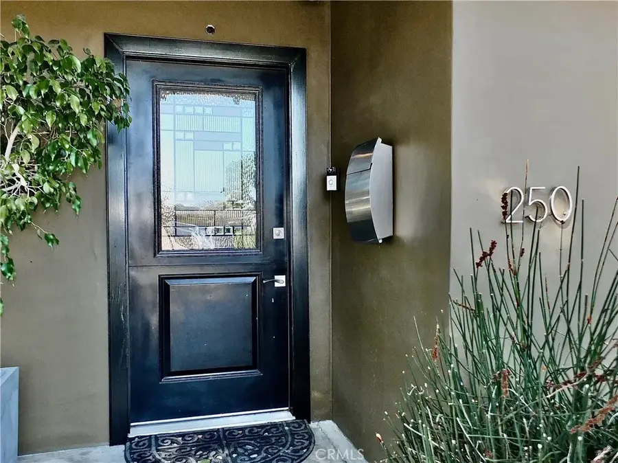 250 Bucknell Rd, Costa Mesa, CA 92626 - #2