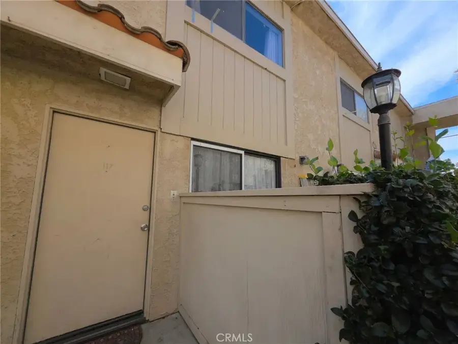 9834 Sepulveda, North Hills, CA 91343 - #3
