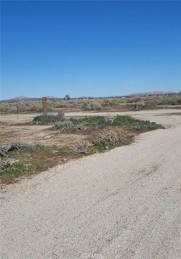 0 Vic Ave R Vic 80th Ste, Palmdale, CA 93552