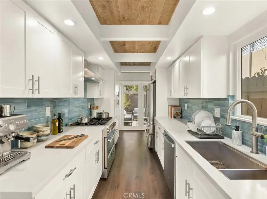 327 62nd Street, Newport Beach, CA 92663 - #3