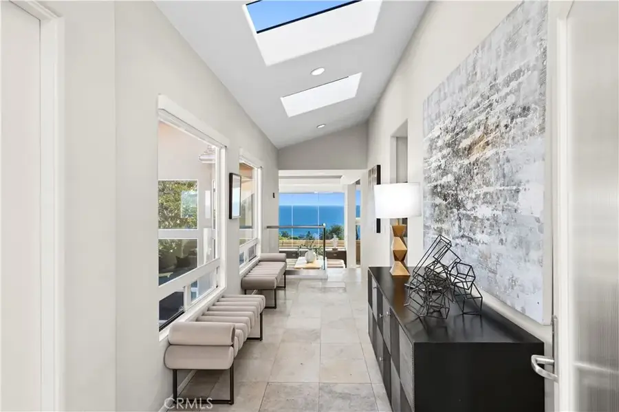 10 N. Stonington Road, Laguna Beach, CA 92651 - #3