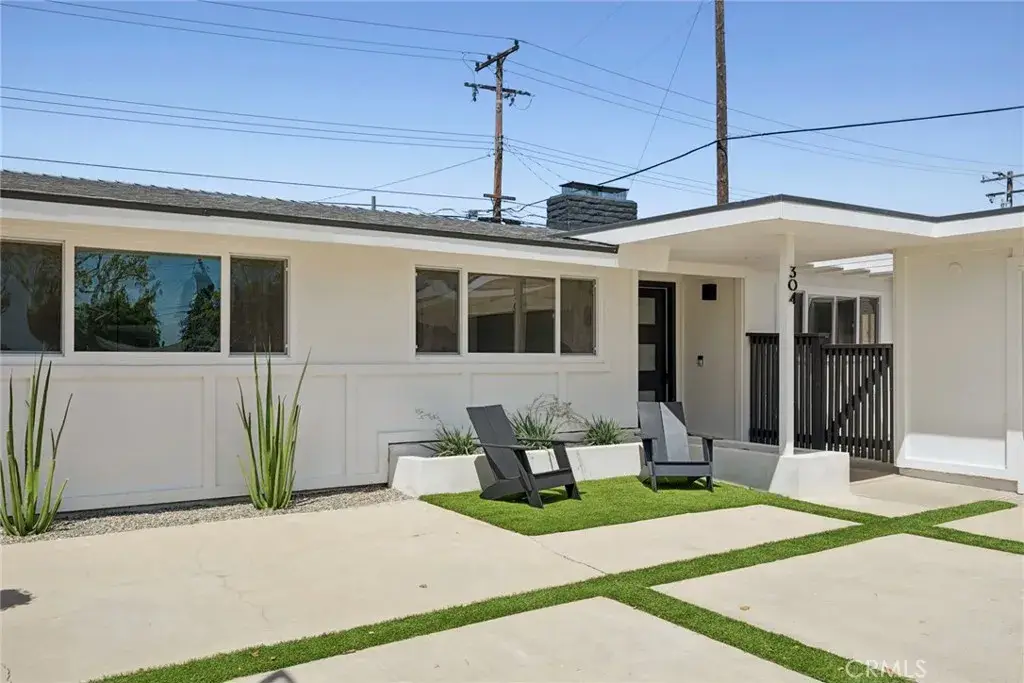 304 Hanover, Costa Mesa, CA 92626 - #1