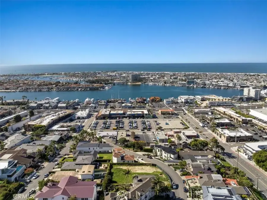 230 Ocean View Avenue, Newport Beach, CA 92663 - #3