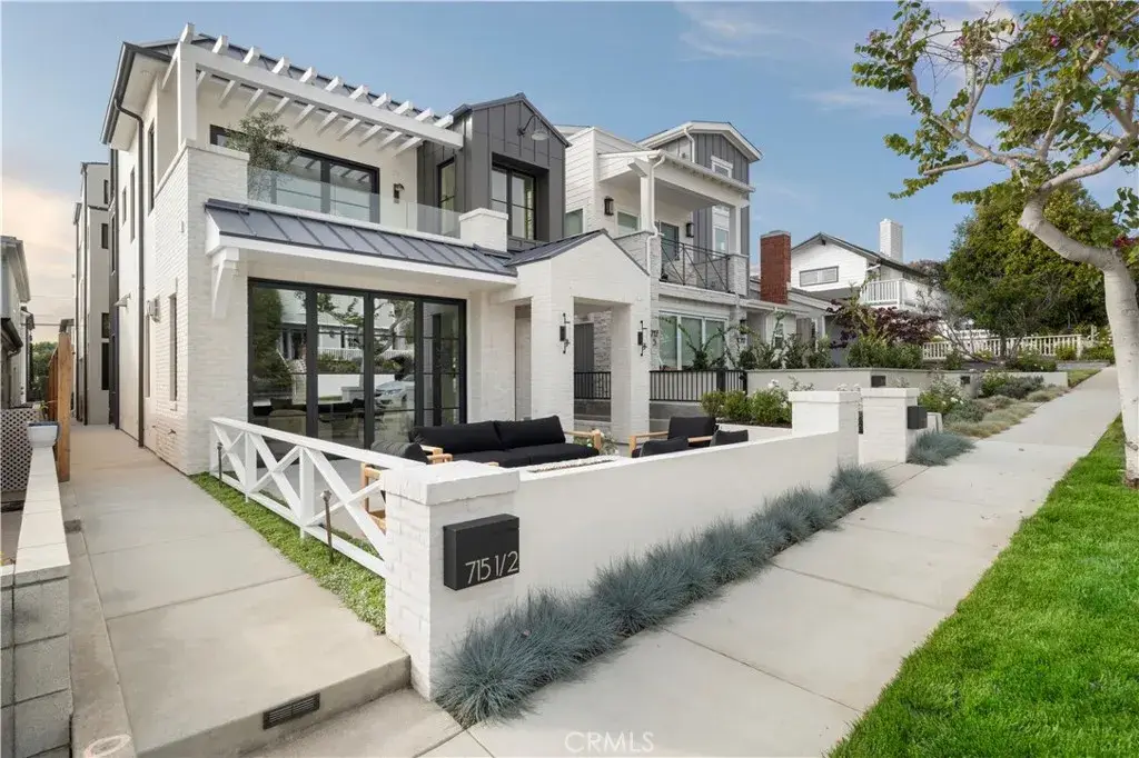 715 Poinsettia Avenue, Corona Del Mar, CA 92625 - #1