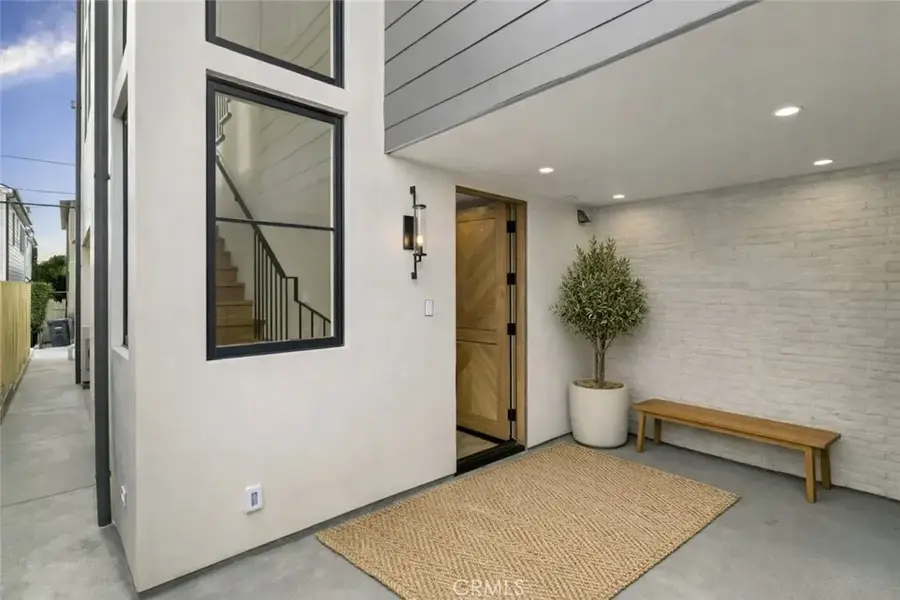 715 Poinsettia Avenue, Corona Del Mar, CA 92625 - #2