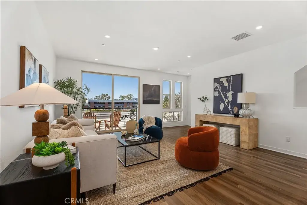 117 Placemark, Irvine, CA 92614 - #1
