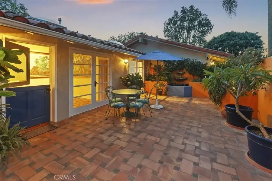 537 Vista Grande, Newport Beach, CA 92660 - #3