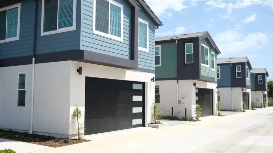 551 Bernard, Costa Mesa, CA 92627 - #2