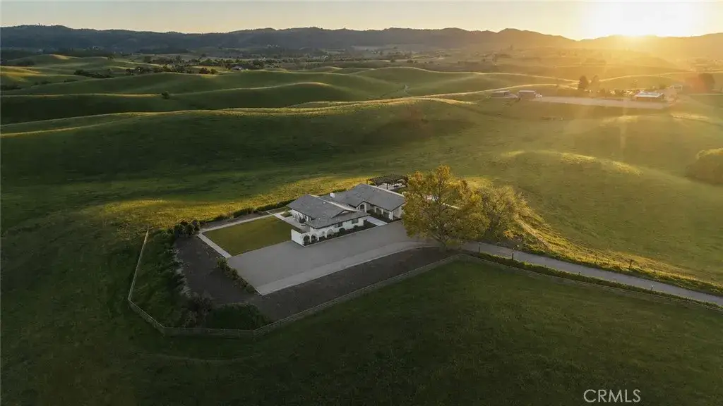 35 Wellsona Road, Paso Robles, CA 93446 - #1