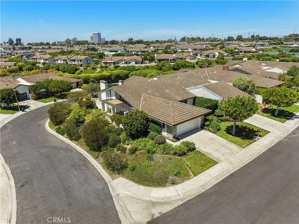 1 Breakwater Drive, Corona Del Mar, CA 92625