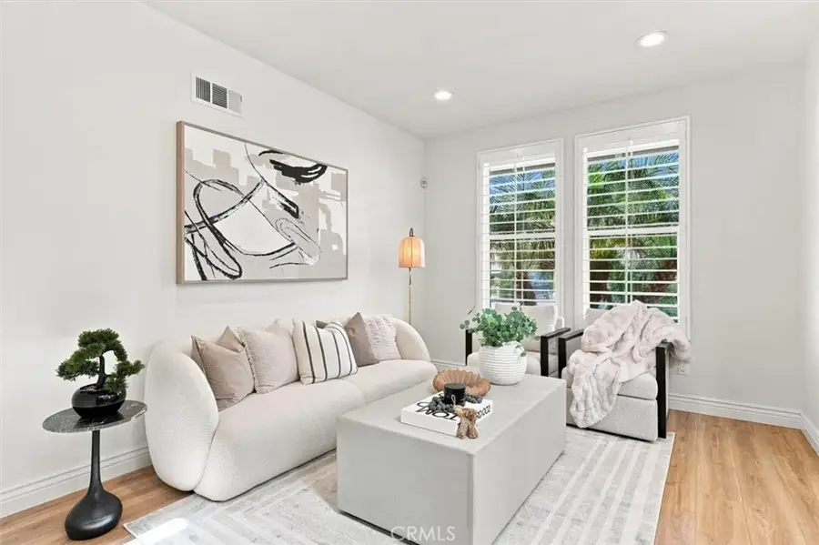 8 Dahlia, Irvine, CA 92618 - #3