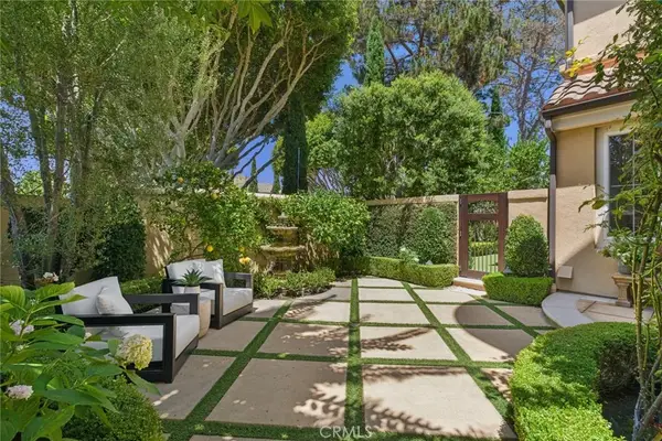25 Lyon, Newport Coast, CA 92657