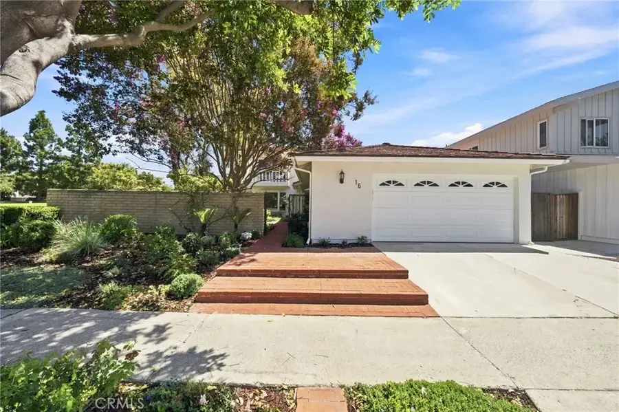 16 Angell Street, Irvine, CA 92612 - #2