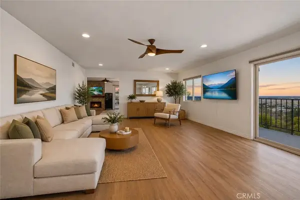 2700 E Panorama Drive #208, Signal Hill, CA 90755