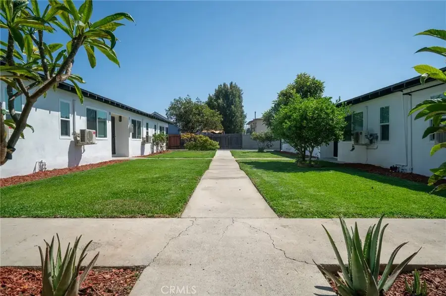 1512 W 5th, Santa Ana, CA 92703 - #2