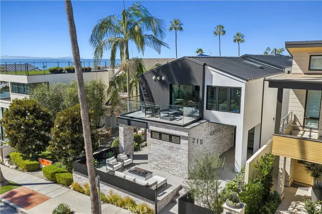 215 Goldenrod, Corona Del Mar, CA 92625 - #1