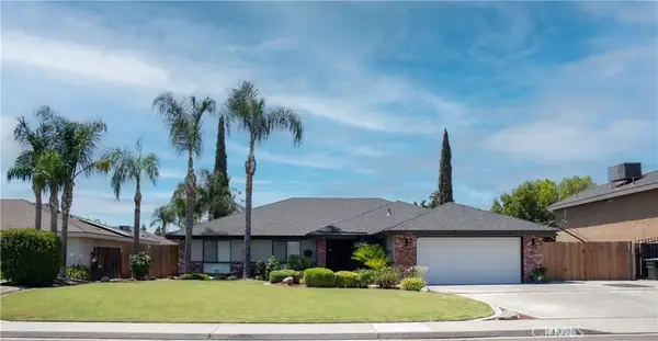 1301 Charterten Avenue, Bakersfield, CA 93307