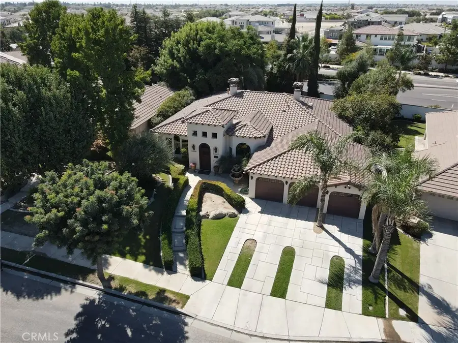 12011 Manorwood Street, Bakersfield, CA 93311 - Image #3