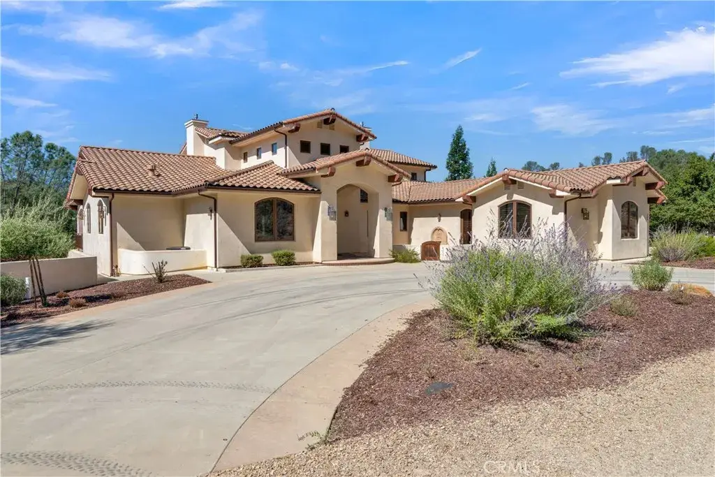 8820 Cantinas Point, Bradley, CA 93426 - Image #1