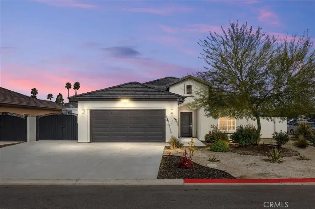 3822 Zamora, Bakersfield, CA 93306 - #1